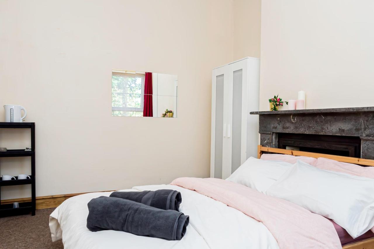 Shirley House 1, Guest House, Self Catering, Self Check In With Smart Locks, Use Of Fully Equipped Kitchen, Walking Distance To Southampton Central, Excellent Transport Links, Ideal For Longer Stays Buitenkant foto